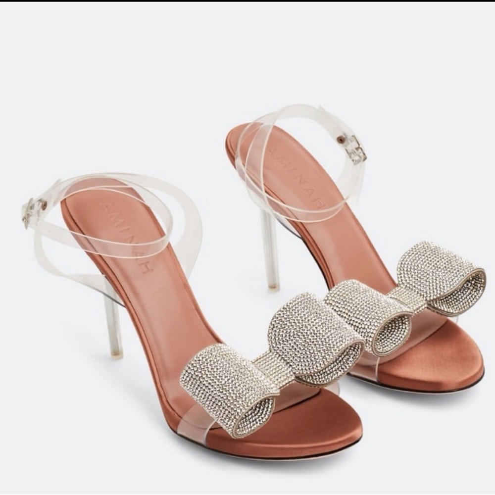 Chic Silver and Tan Bow Heels - Picture 2 of 6